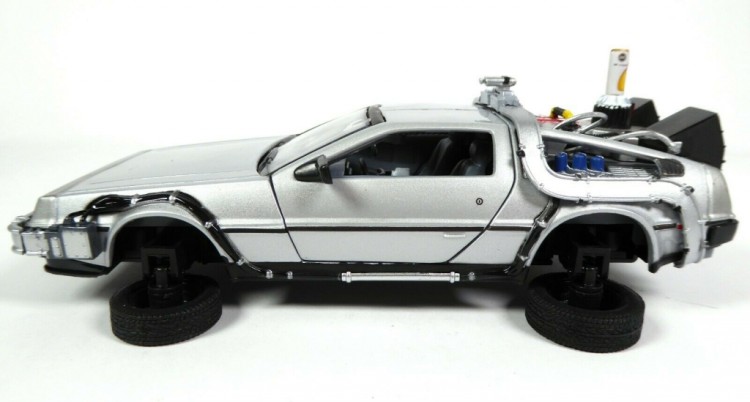 FIG DELOREAN WELLY 22441FV